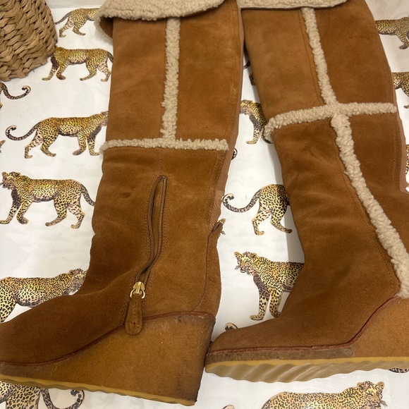 Authentic Tory Burch over the knee suede and shearling boots - size 8 - Picture 1 of 4